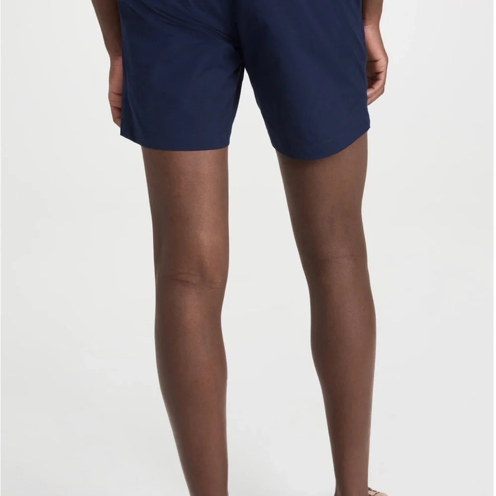 New ONIA - 6" Traveler Shorts size 34 Run small - Picture 7 of 8